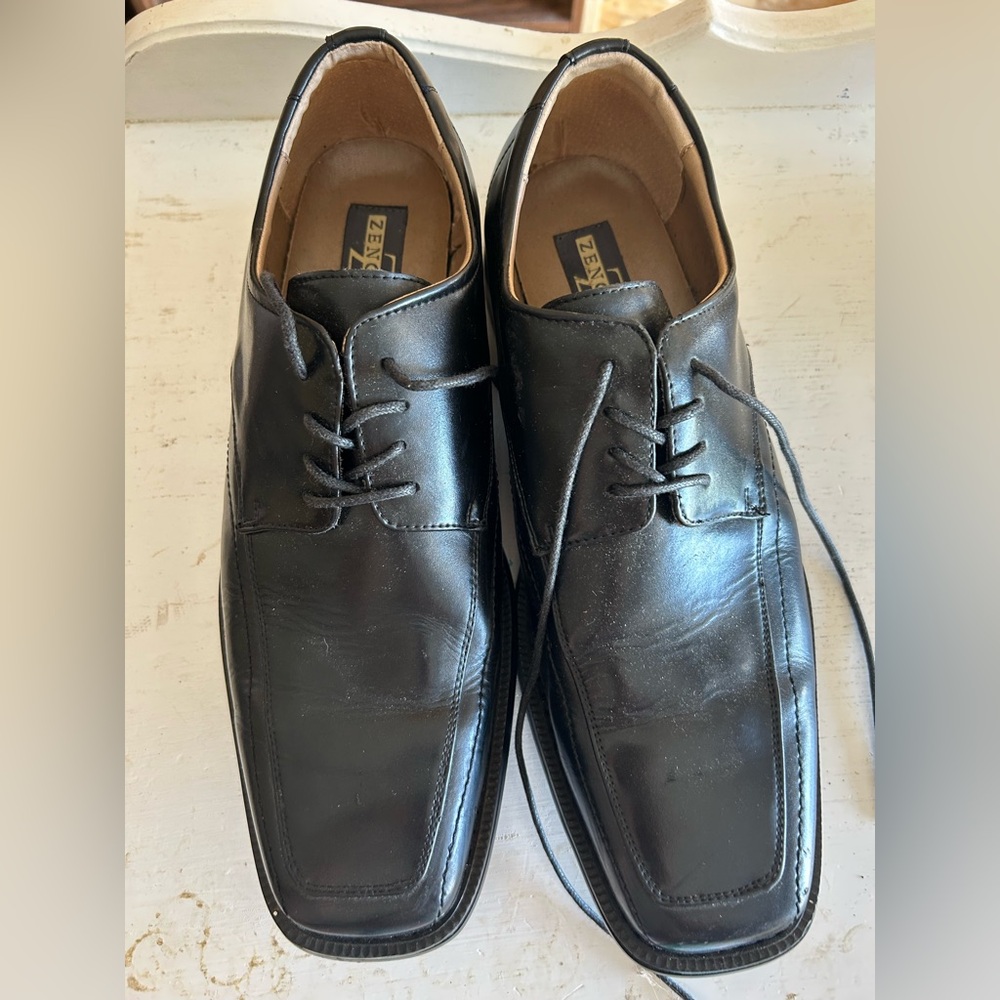 Zengara men’s Black Leather Oxfords with Polished Finish